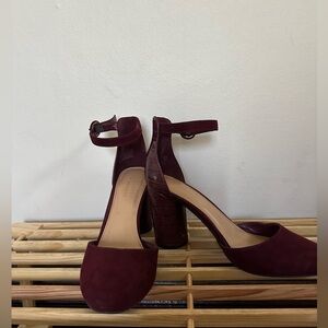 LC Lauren Conrad Maroon Block Heels